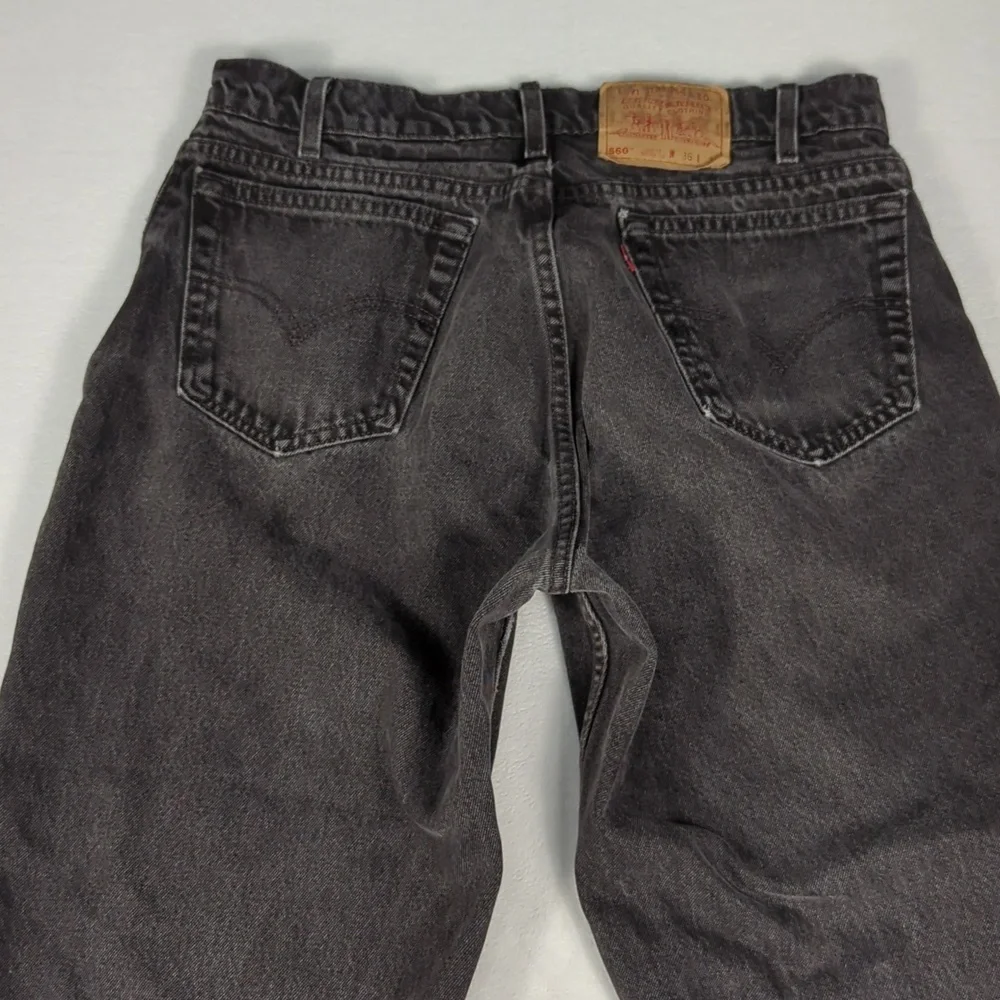 Vintage Levi's 560 Loose Fit Tapered Leg Gray Wash Mens Jeans Size 36‎